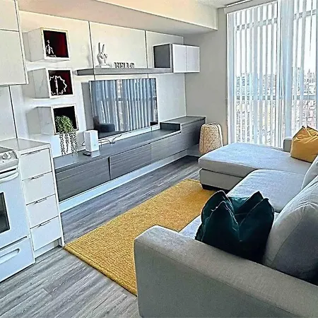 Exquisite Condos By Cn Tower- Dwtown , To